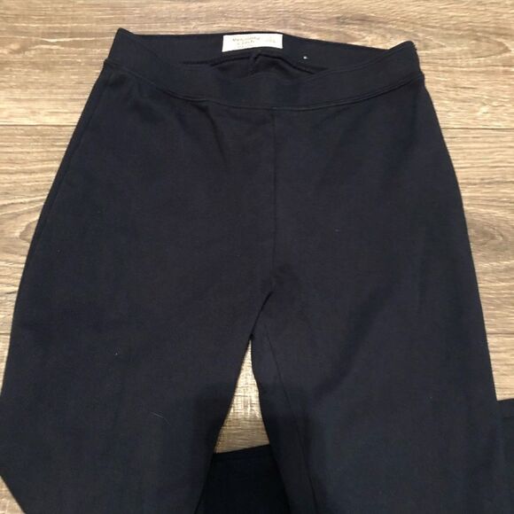 Abercrombie and Fitch navy blue leggings - Picture 3 of 4